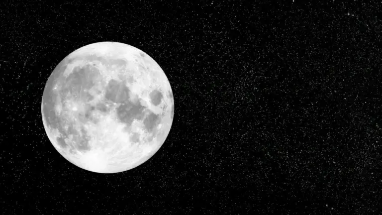 La prima luna piena di febbraio esaudisce i desideri: ecco il rituale da provare