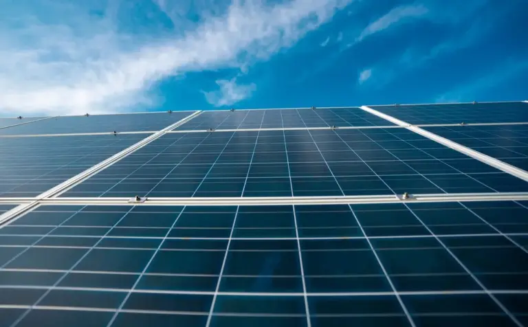 Le tue batterie solari durano molto più di quanto pensi: la verità svizzera dopo 35 anni
