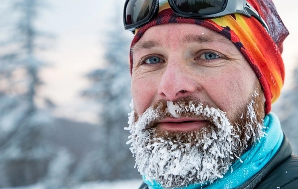 7 abitudini che in inverno possono portare a congelamento o peggio: molti le fanno ogni giorno