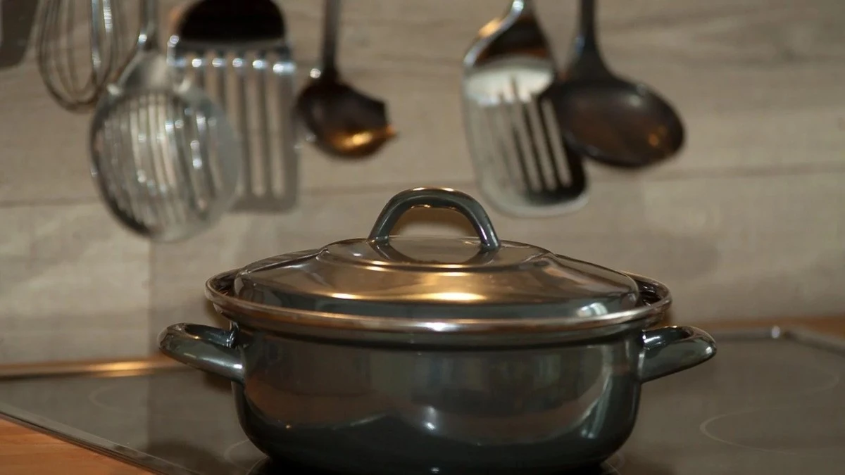 Acciaio Inossidabile in Cucina: I 5 Errori che Rovinano Lucentezza e Durata (e Come Evitarli)