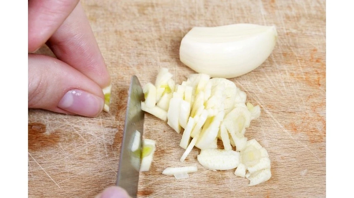Cosa succede al tuo corpo quando mangi questo alimento crudo