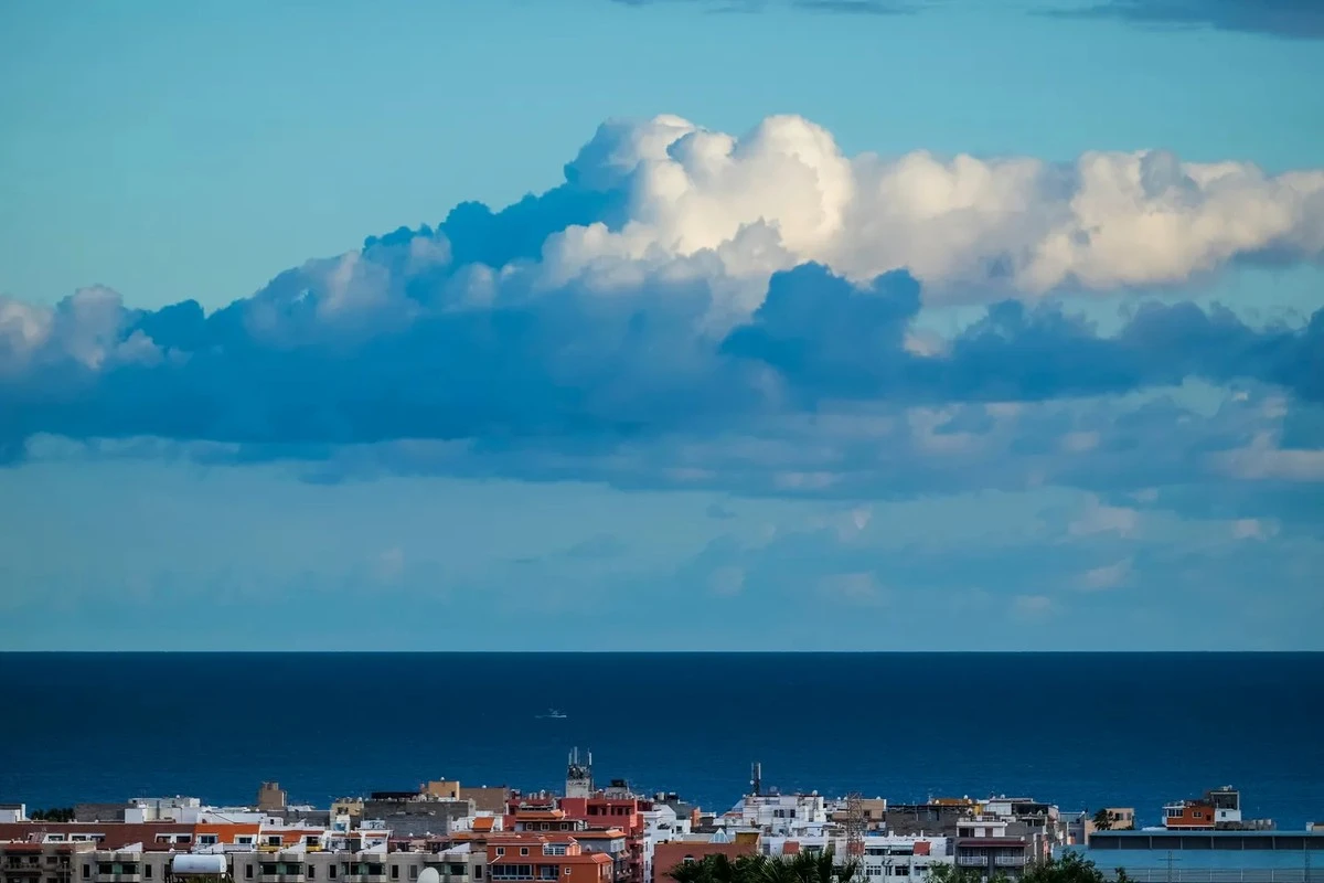 Estate 2026 in Europa: allarme climatico e consigli per sopravvivere al caldo e ai temporali