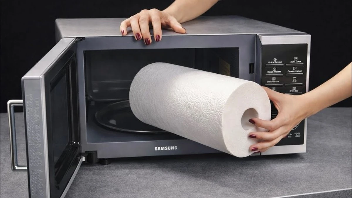 Ho inserito un comune utensile da cucina nel microonde — e non potrei esserne più soddisfatto: questi 3 trucchi cambiano la vita di tutti i giorni