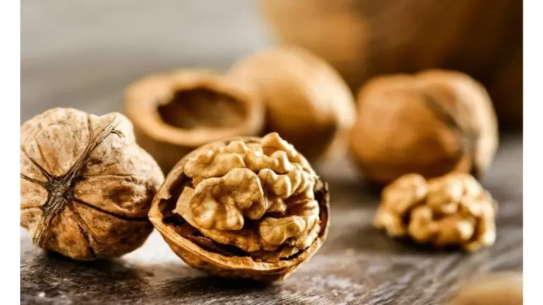 Ho mangiato noci per tutta la vita nel modo sbagliato: ho aggiunto un ingrediente e la mia pelle ha ringraziato in un mese