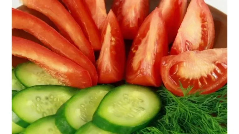 I 5 abbinamenti con i cetrioli che ti fanno perdere nutrienti (e cosa mangiare invece)