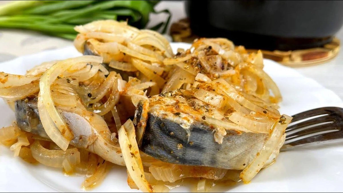 Il segreto per una sgombro succosa: dimentica la padella, scopri il vapore nel tuo multi-cooker