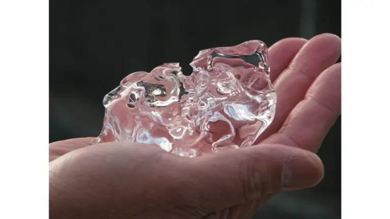 Mani congelate? Ecco cosa NON devi assolutamente fare (e cosa fare invece)