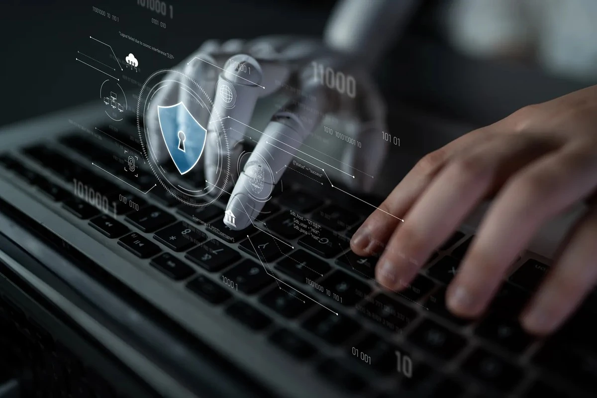 Moltbook: i bot creano un social network parallelo, cosa significa per noi
