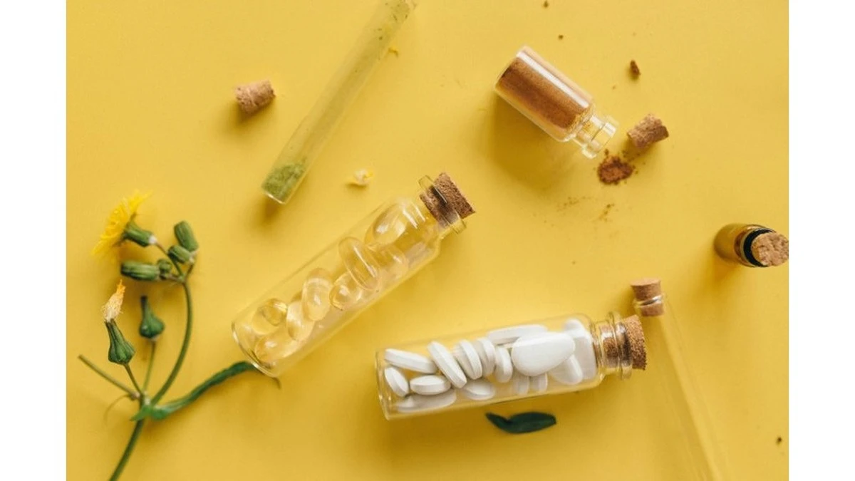 Non buttare le vitamine scadute: ecco come riutilizzarle inaspettatamente in casa e giardino