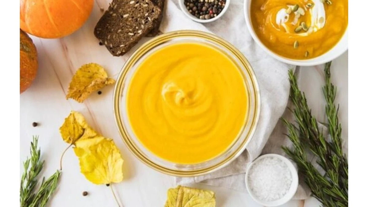 Salsa al Formaggio Universale: Il Segreto per Esaltare Carne e Verdure in 10 Minuti