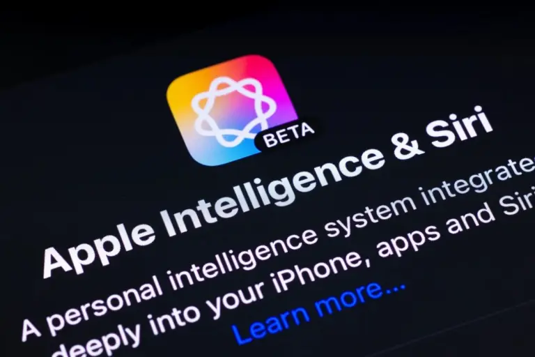 Siri con Intelligenza Artificiale: l'attesa si allunga per gli utenti iPhone, ecco perché