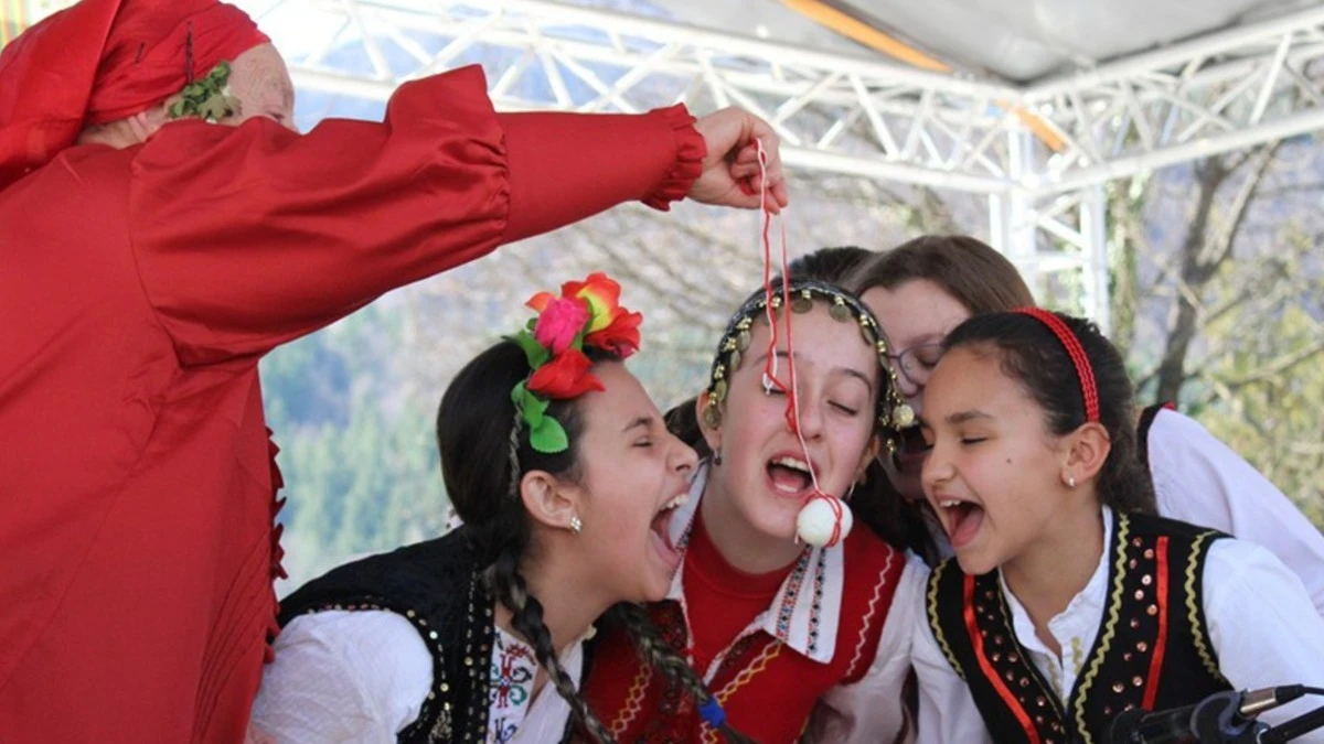 Sirni Zagovezni 2026: La Domenica del Perdono e i Sapori Che Preparano Alla Quaresima
