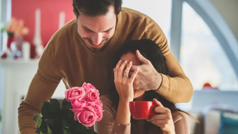Fioritura o Pianta in Vaso: Il Regalo Perfetto per l'8 Marzo che Sorprenderà Davvero