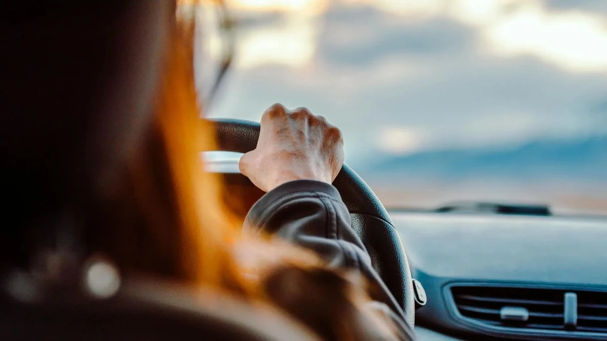 La primavera al volante nasconde insidie: un guidatore su sette viaggia senza assicurazione, il rischio costa decine di migliaia di euro