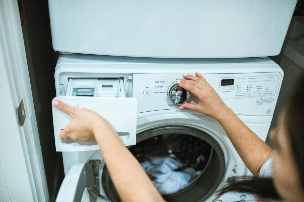 Le calze bianche come nuove, il trucco che tutti ignorano