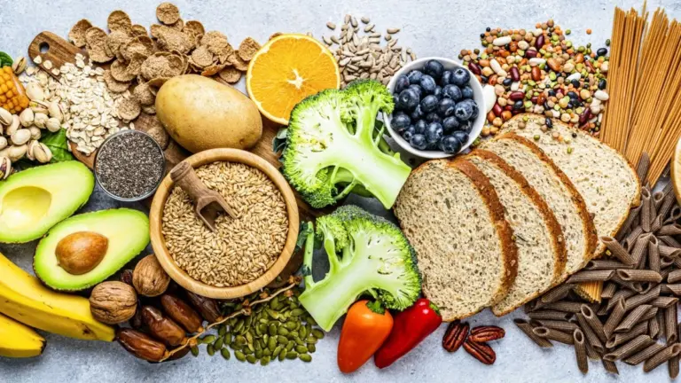 Quanto fibre assumi? La metà di cui il tuo intestino ha bisogno, secondo gli esperti