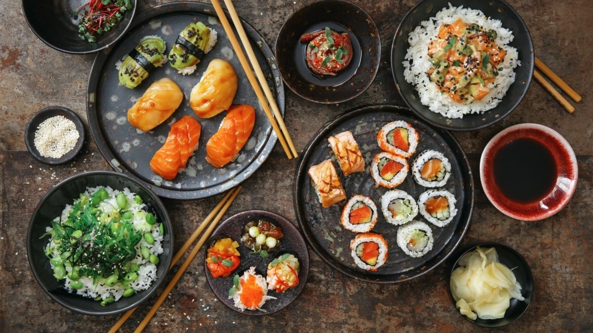 Sushi vs. Sashimi: la vera differenza che cambierà il tuo modo di gustare il Giappone